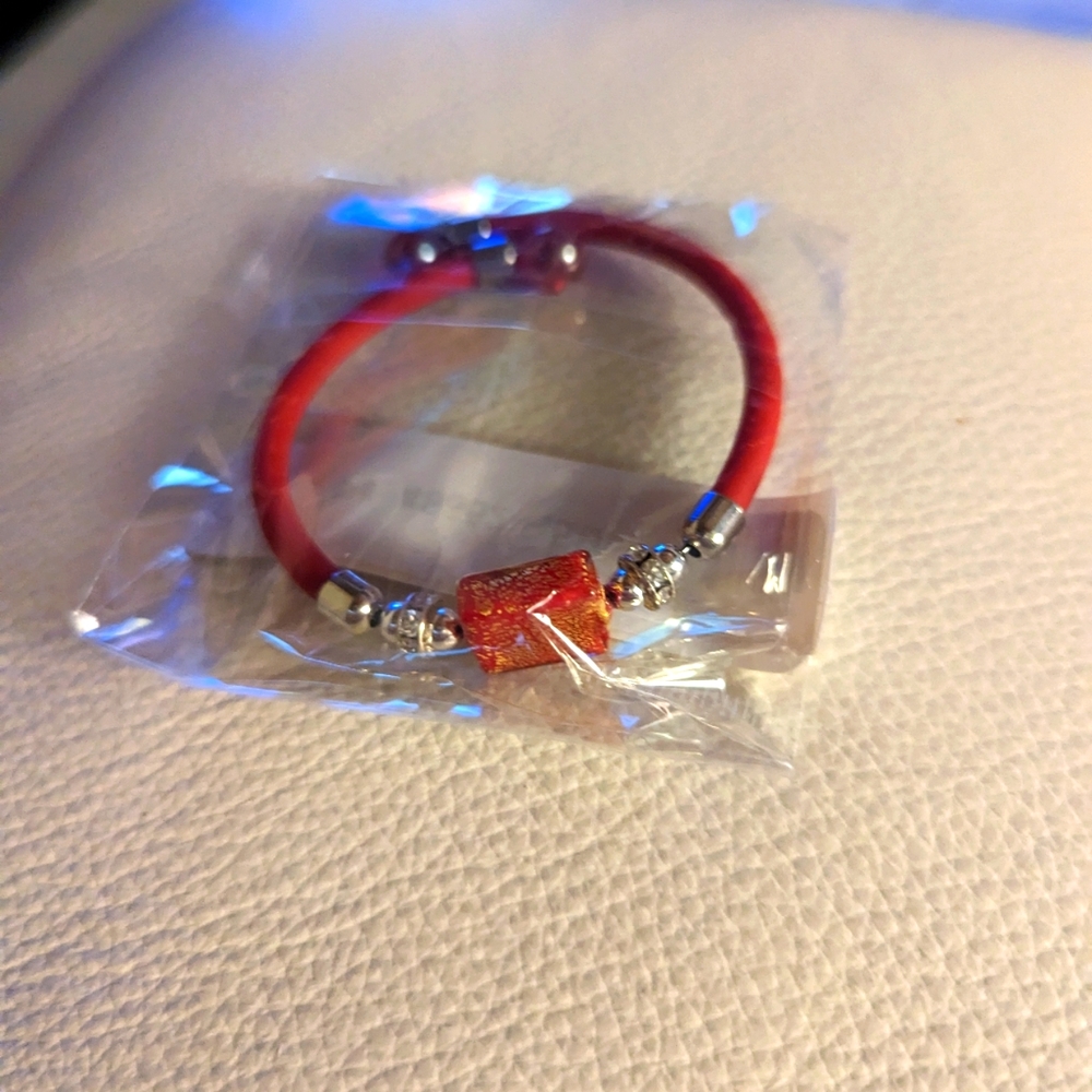 NWOT-Bracelet - Red & Gold Murano Glass-Never worn, New in Box